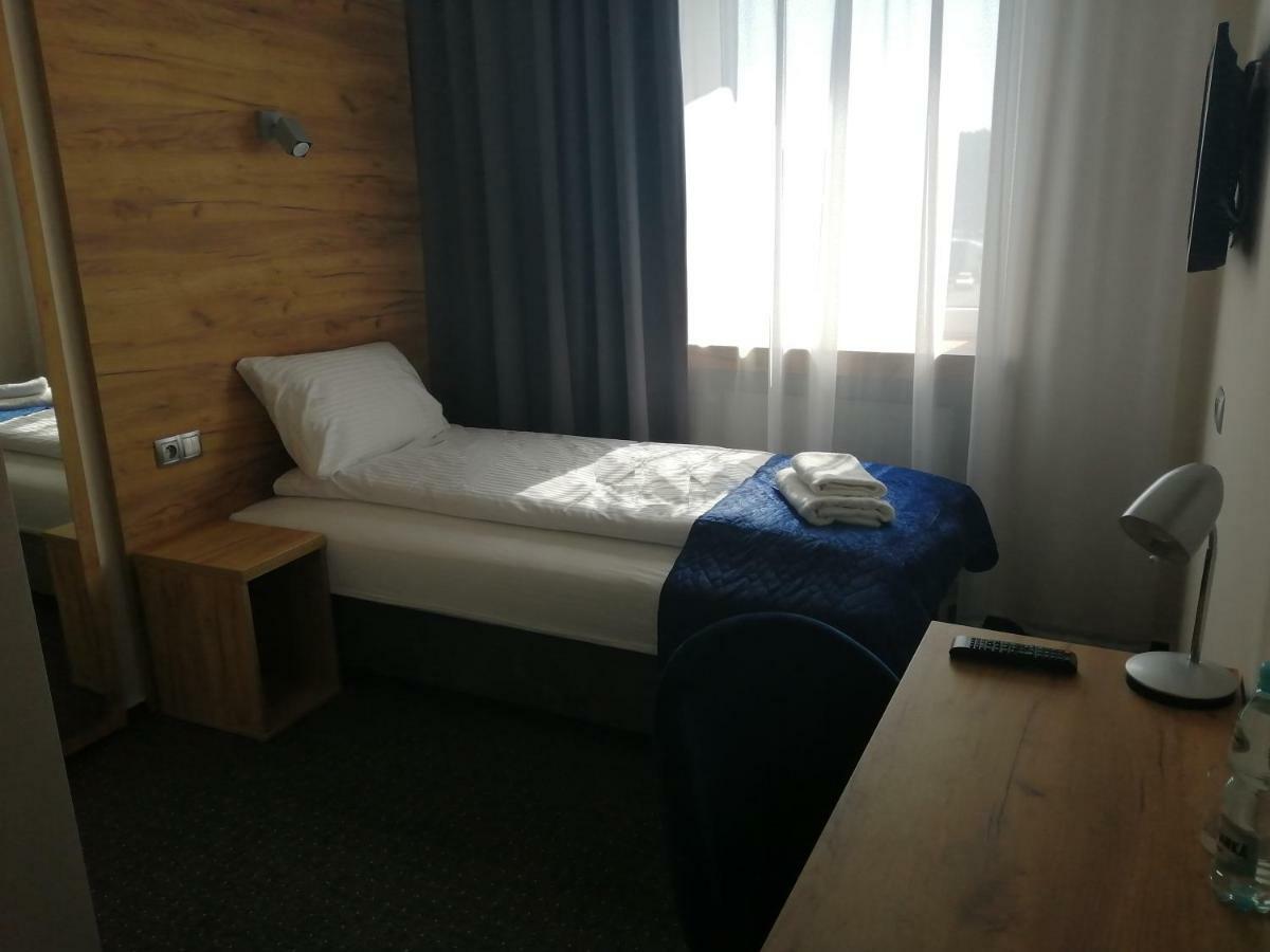 S7 Hotel Кельце Экстерьер фото
