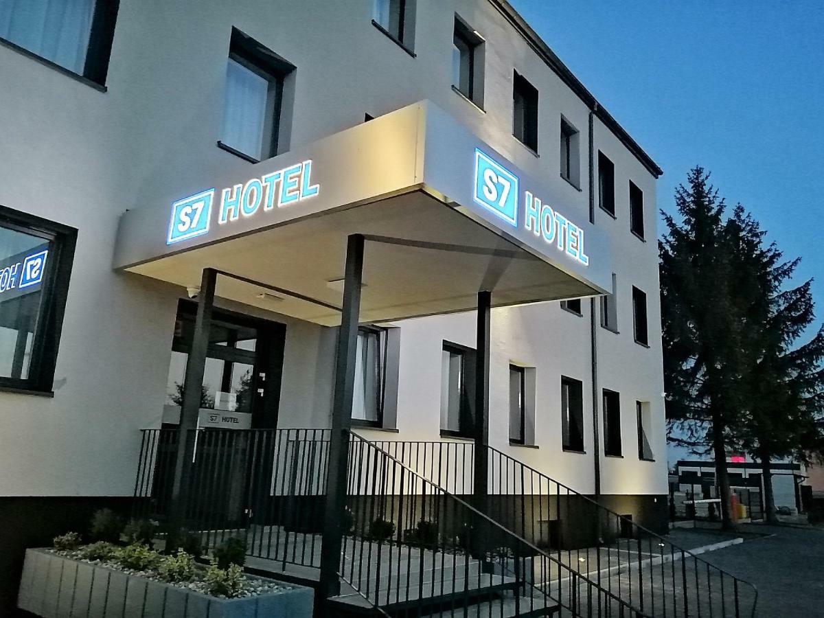 S7 Hotel Кельце Экстерьер фото