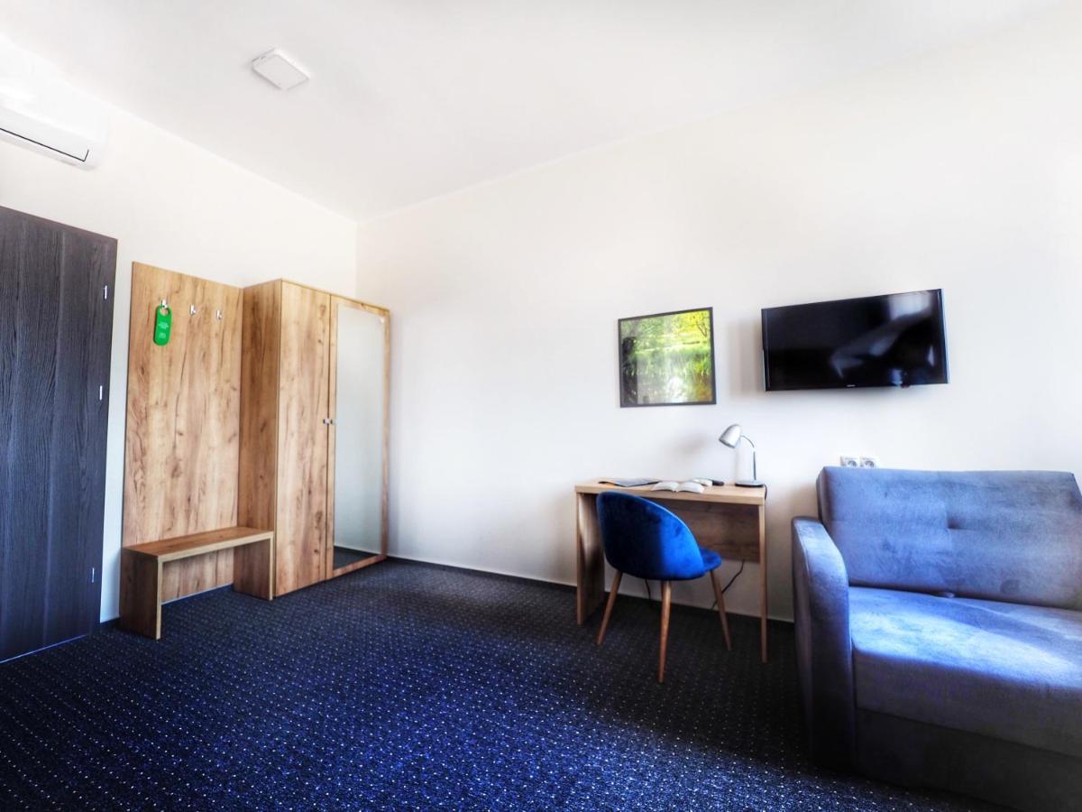 S7 Hotel Кельце Экстерьер фото