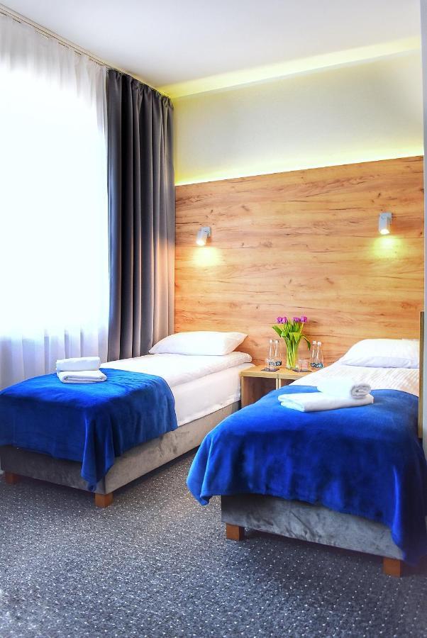 S7 Hotel Кельце Экстерьер фото