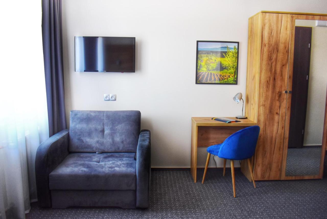 S7 Hotel Кельце Экстерьер фото