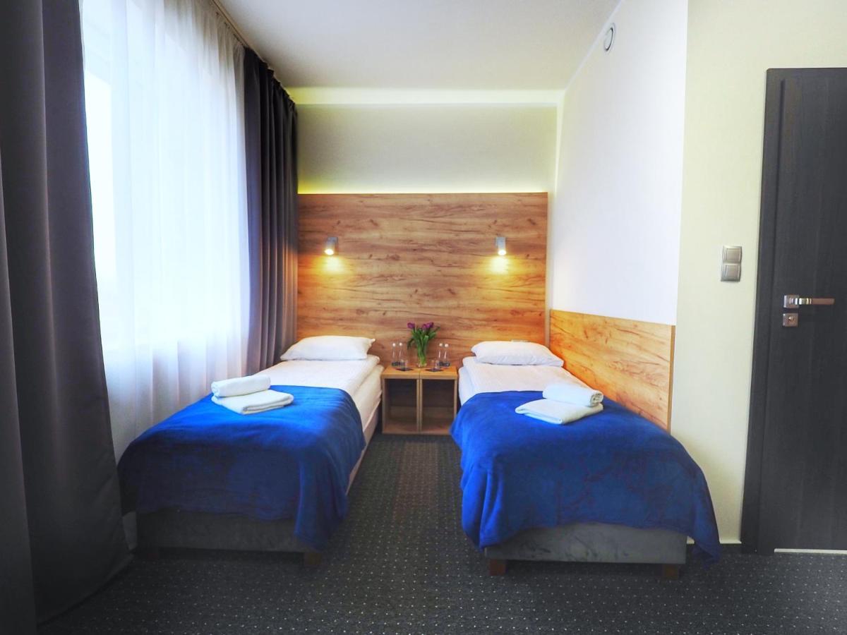 S7 Hotel Кельце Экстерьер фото