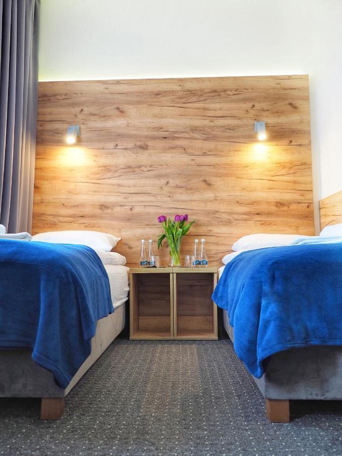 S7 Hotel Кельце Экстерьер фото